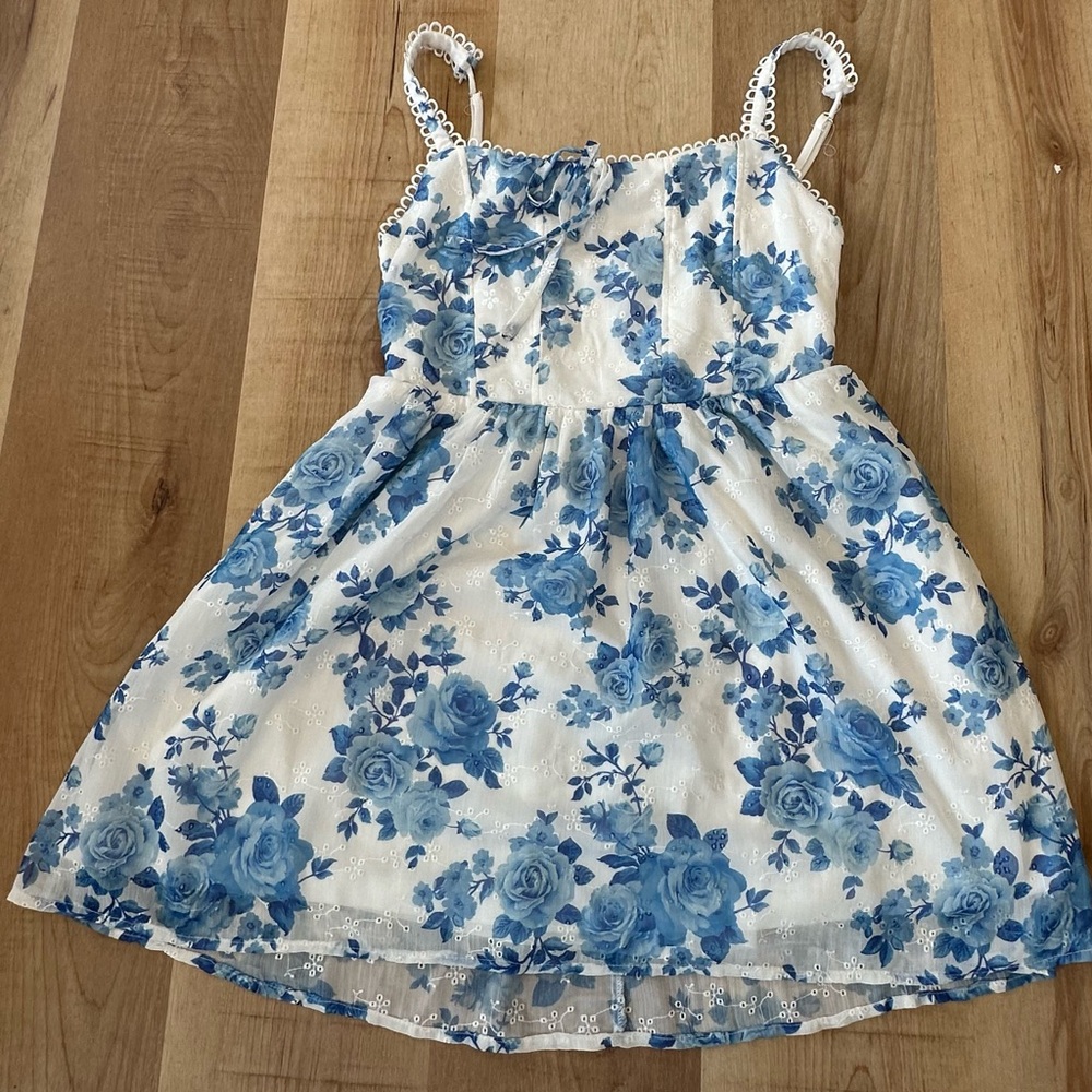 Altar'd State Blue and White Floral Dress (NWT)